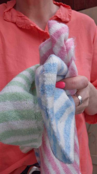 Hovedbilde SKJERF 109 Striped Knitted Scarf