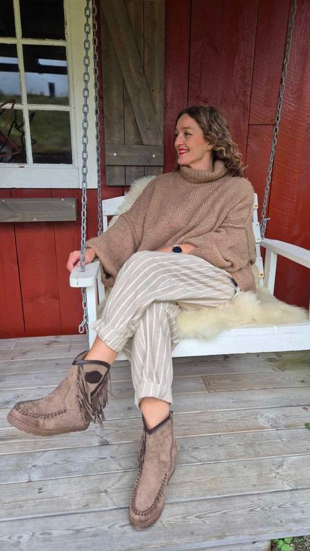 FRINGE Boots Beige 