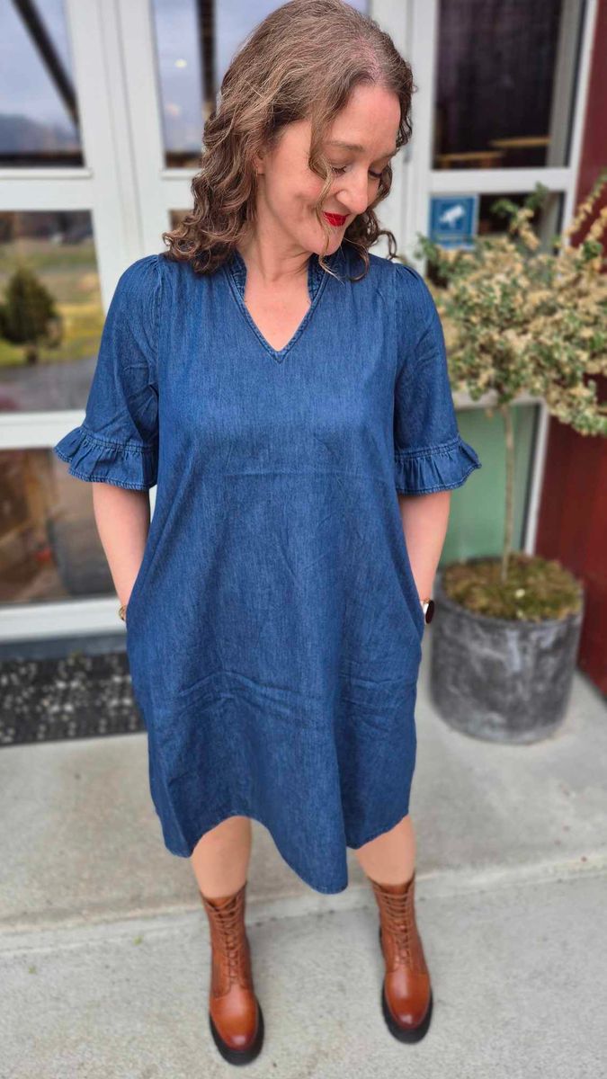 LAVA Arpa Kjole Dark Blue Wash