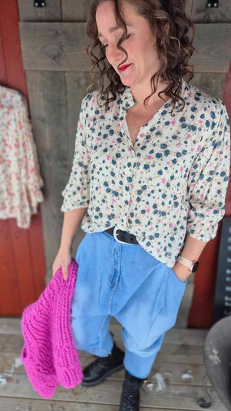 Hovedbilde MARTE Bluse Flowermix Blue