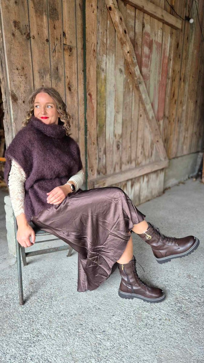 BJOERK Rollneck Vest Coffee