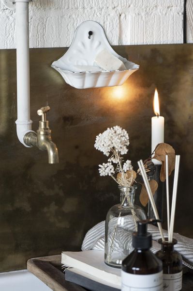 Hovedbilde SÅPESKÅL Emalje Hvit Til Vegg