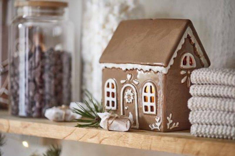 LYSHUS Stille Natt Pepperkakehus 630-14