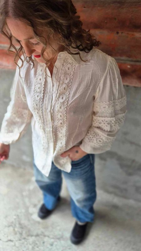 TONE Bluse Lace 
