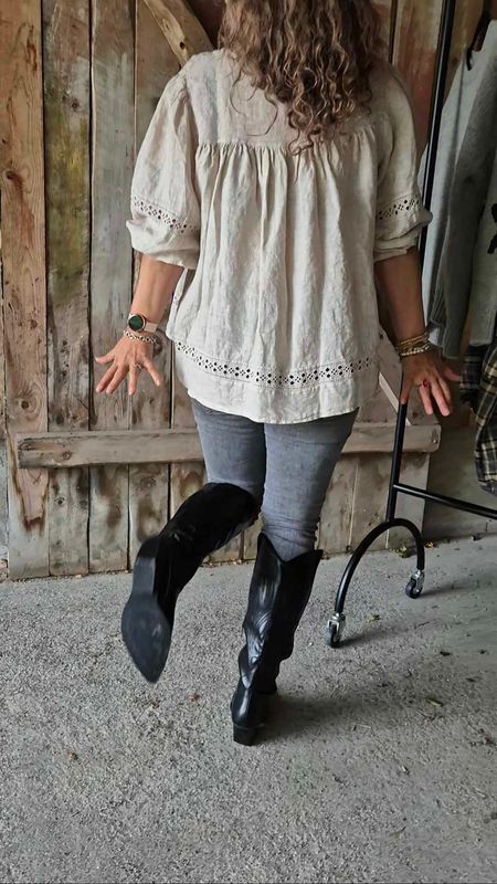 COWBOYBOOTS Black Price  