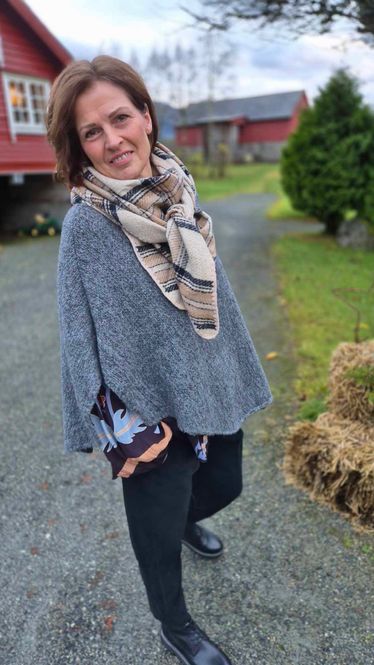 Hovedbilde PENNY Poncho Grå