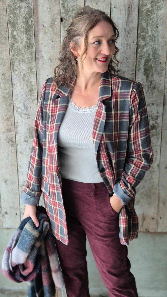 NELLIE Jakke Rute Wine